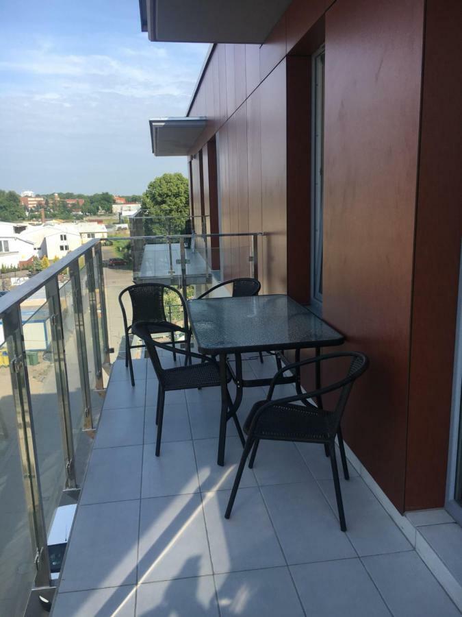 Апартаменты Kolobrzeg Apartament 2 Pokojowy Bursztynowe Экстерьер фото