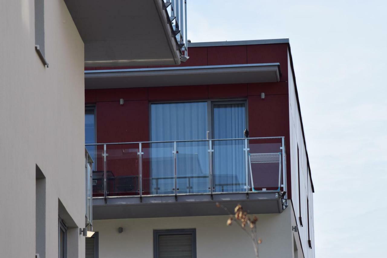 Апартаменты Kolobrzeg Apartament 2 Pokojowy Bursztynowe Экстерьер фото